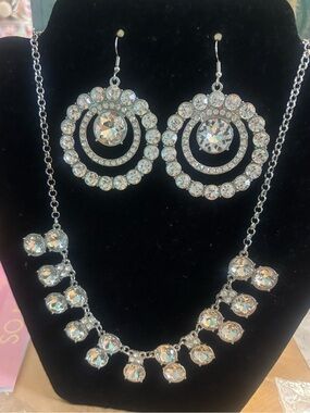 Crystal Halo Necklace & Earrings Set - Silver Sparkle with matching ring!